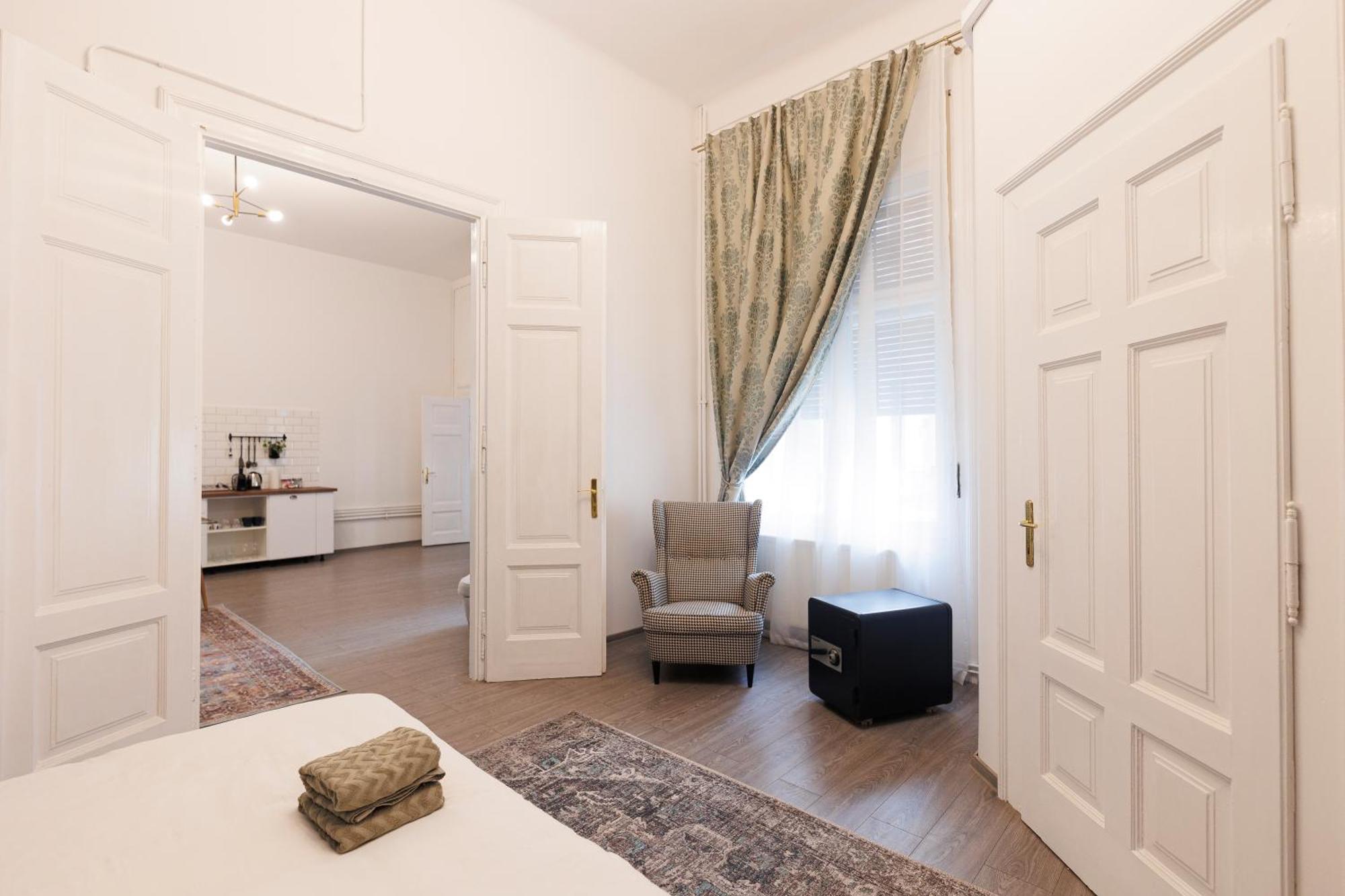 Hidden Gem In The Hearth Of Historical City Center Timisoara Exterior photo